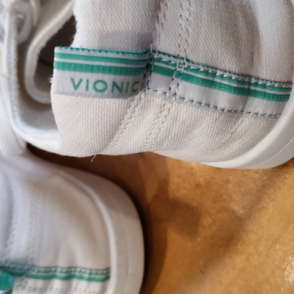 Vionic Beach Stinson white with multi color accents green eyelets size 10 - Picture 9 of 10